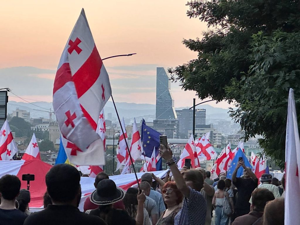 From Avlabari to parliament: new route for pro-European marches in Tbilisi. Video blog “Protests in Georgia”